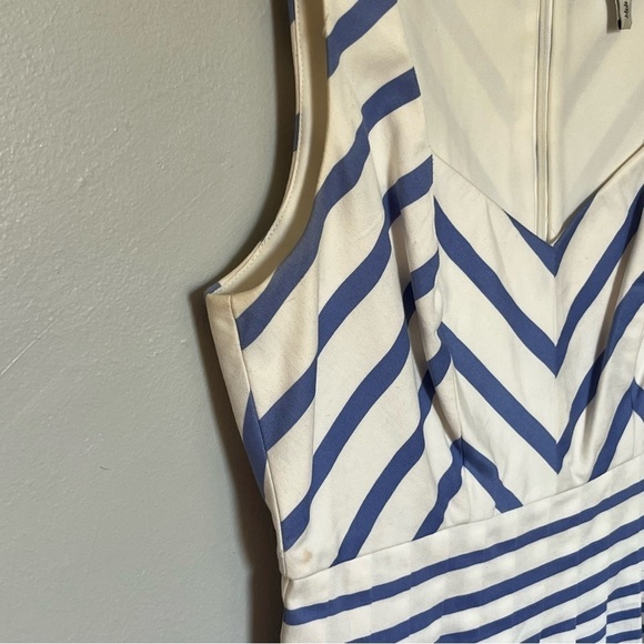 Max and Cleo Blue & White Strip A-Line Dress with Pockets XSmall 2 - Picture 7 of 12